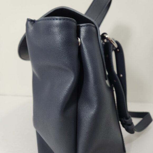 Laila Essence of Norway Geir Ness Women’s Navy Blue Faux Leather Crossbody Bag - Picture 14 of 16